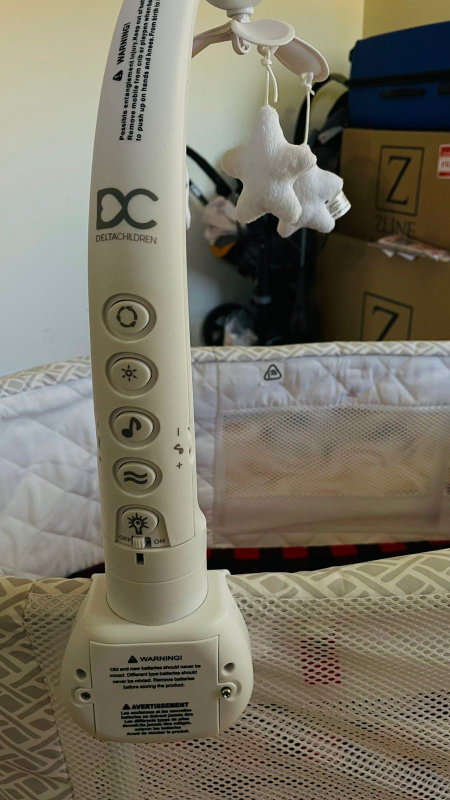 baby bassinet for sale like new