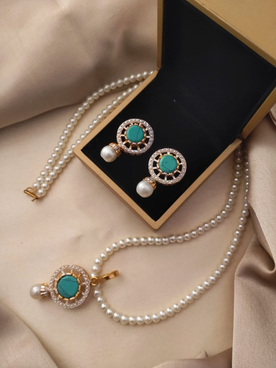 locket set with mala thumbnail