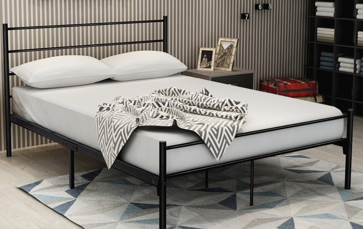 Queen Size Bed Frame - photo 3