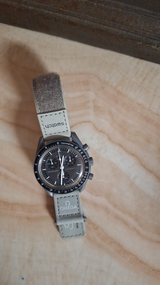 Omega Swatch thumbnail