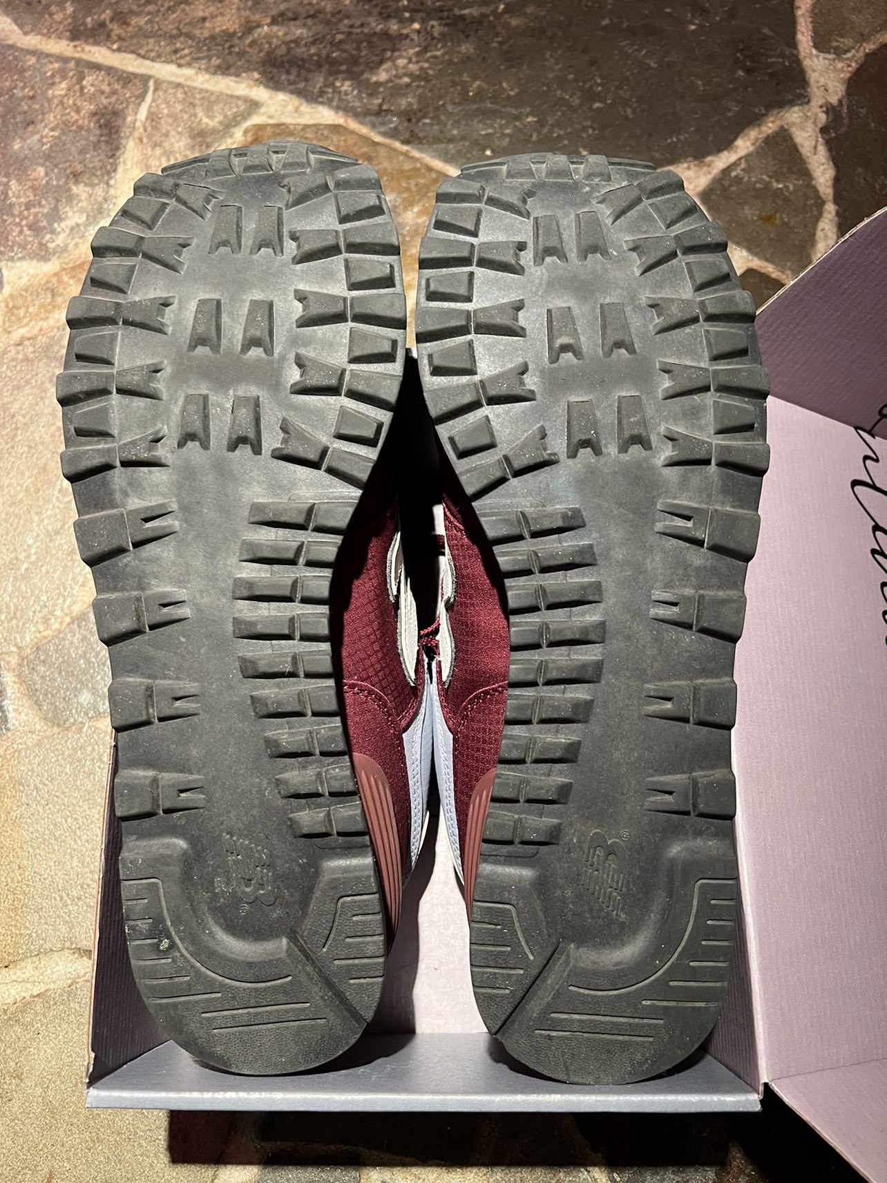 New Balance 574 Burgundy Trainers (Men’s 11)(LNWOB) image indicator(7)