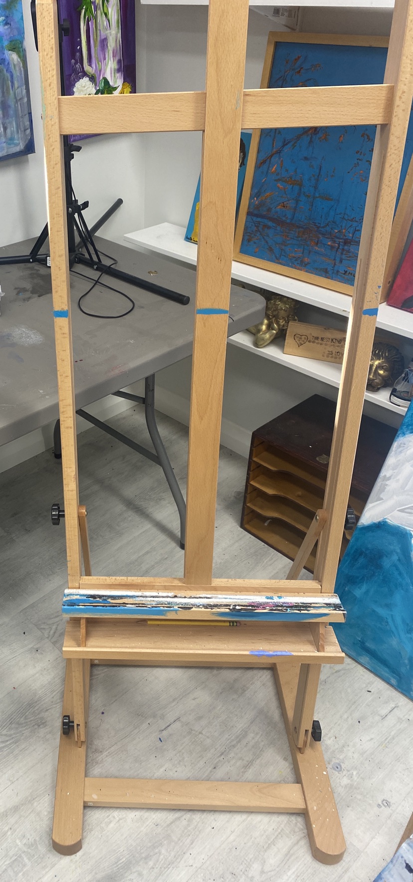 Easel thumbnail