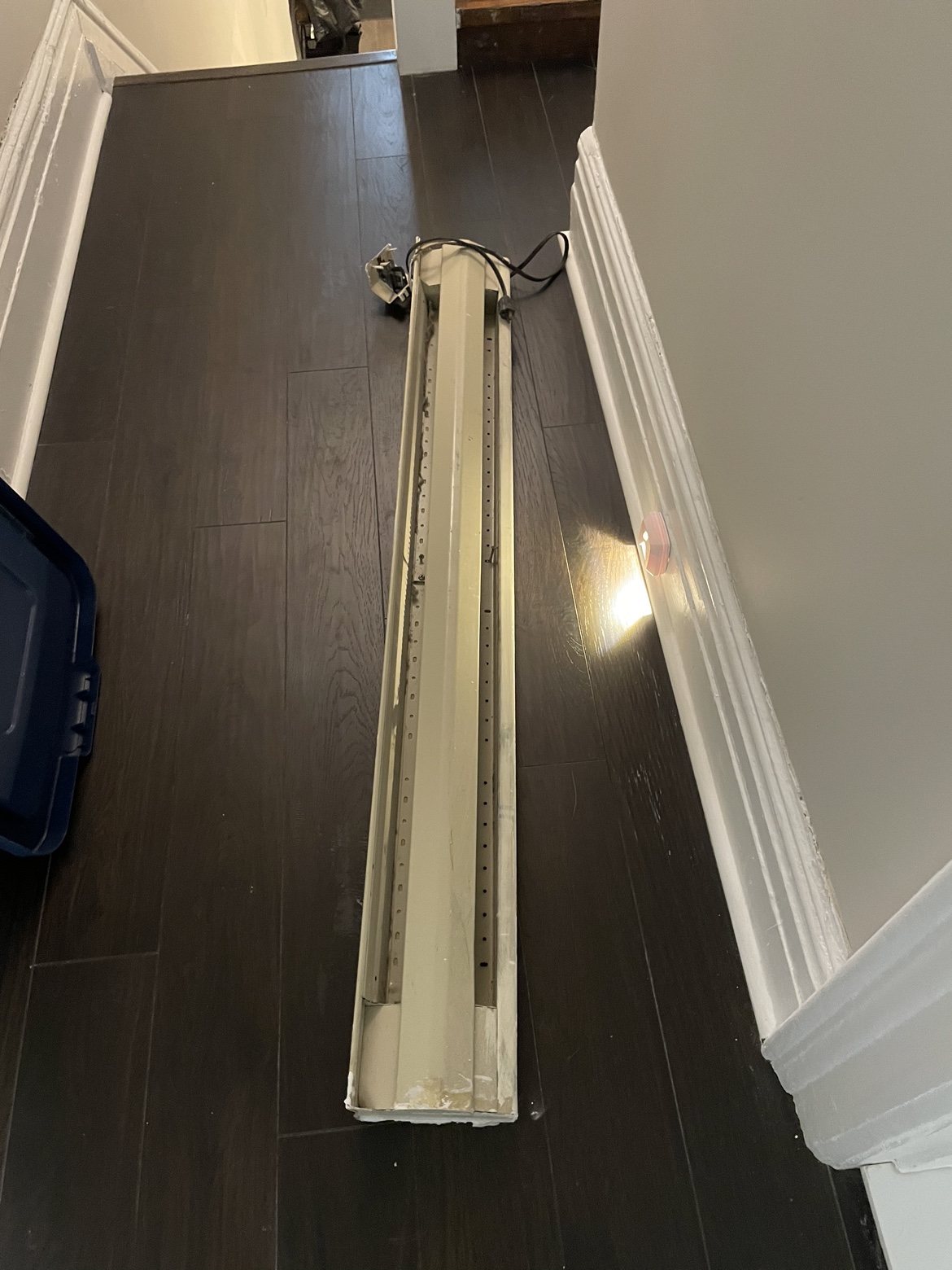 Plug in wall heater 🥕 thumbnail