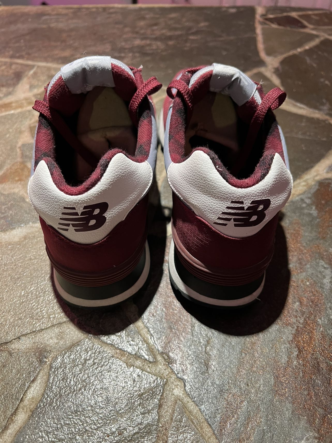 New Balance 574 Burgundy Trainers (Men’s 11)(LNWOB) image indicator(4)