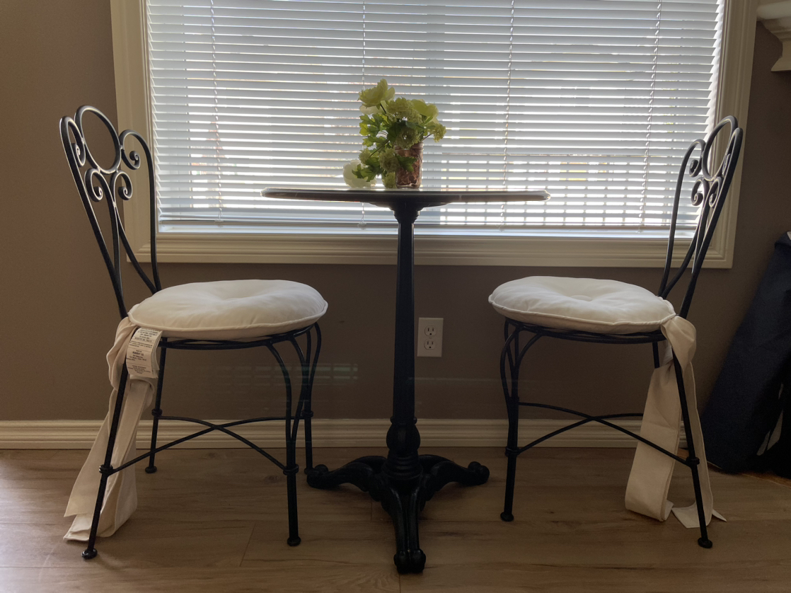 Marble coffee table and two metal chairs set