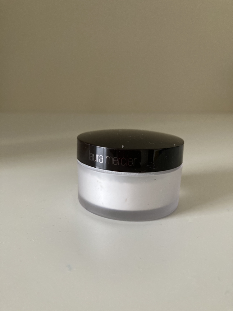 Laura Mercier Secret Brightening Powder for Under Eyes image indicator(6)