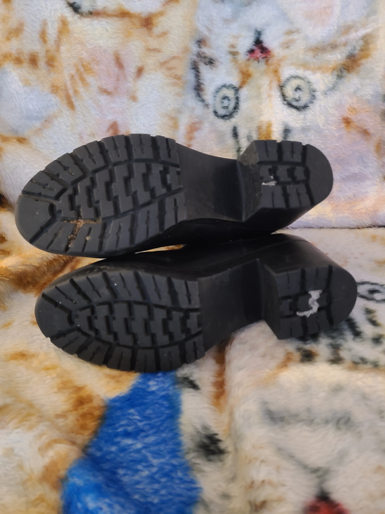 STEVE MADDEN Black leather ankle cut ladie's shoes image indicator(3)