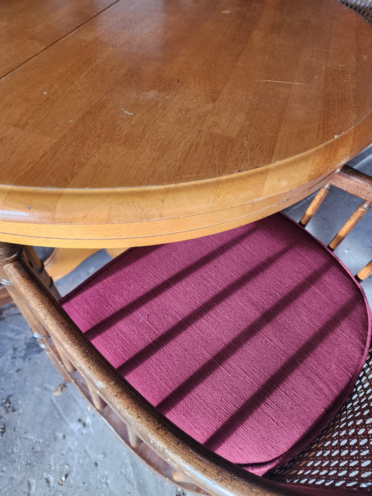 Dining table with 4 chairs - photo 2