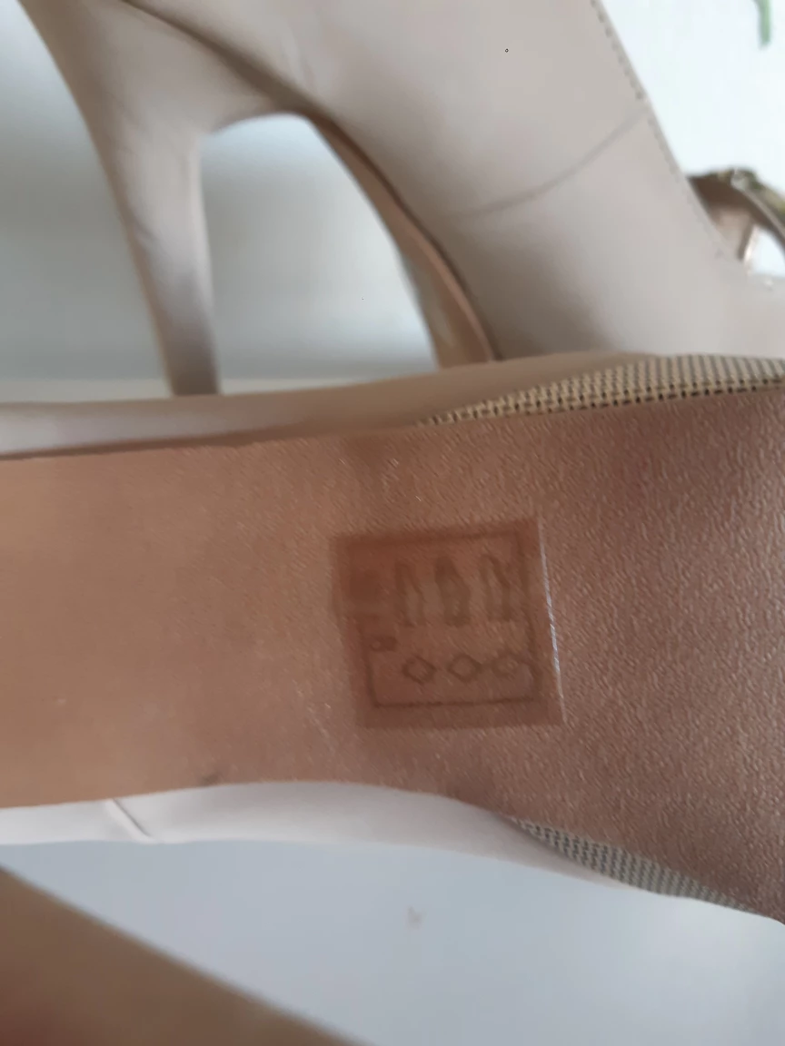 High-heel Shoes - photo 4