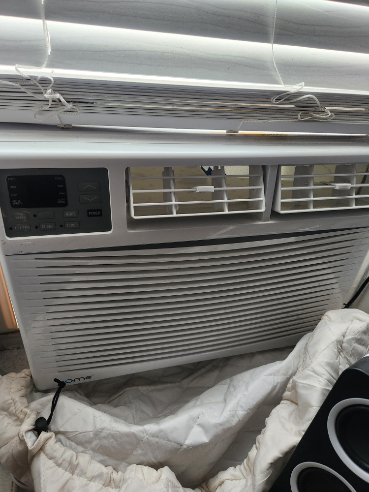 Air conditioner - photo 2