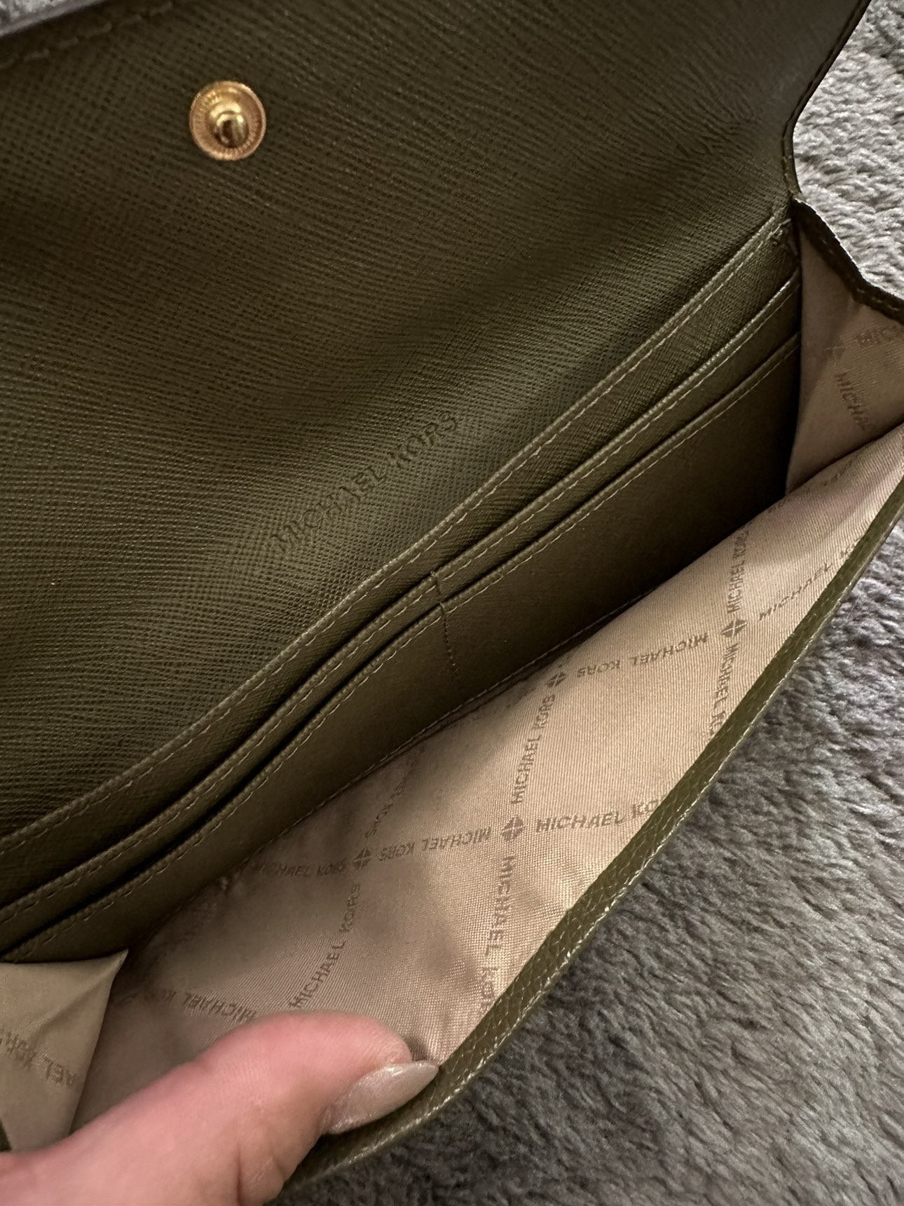 MK Bifold Envelope Saffiano Leather Wallet, Olive - photo 3