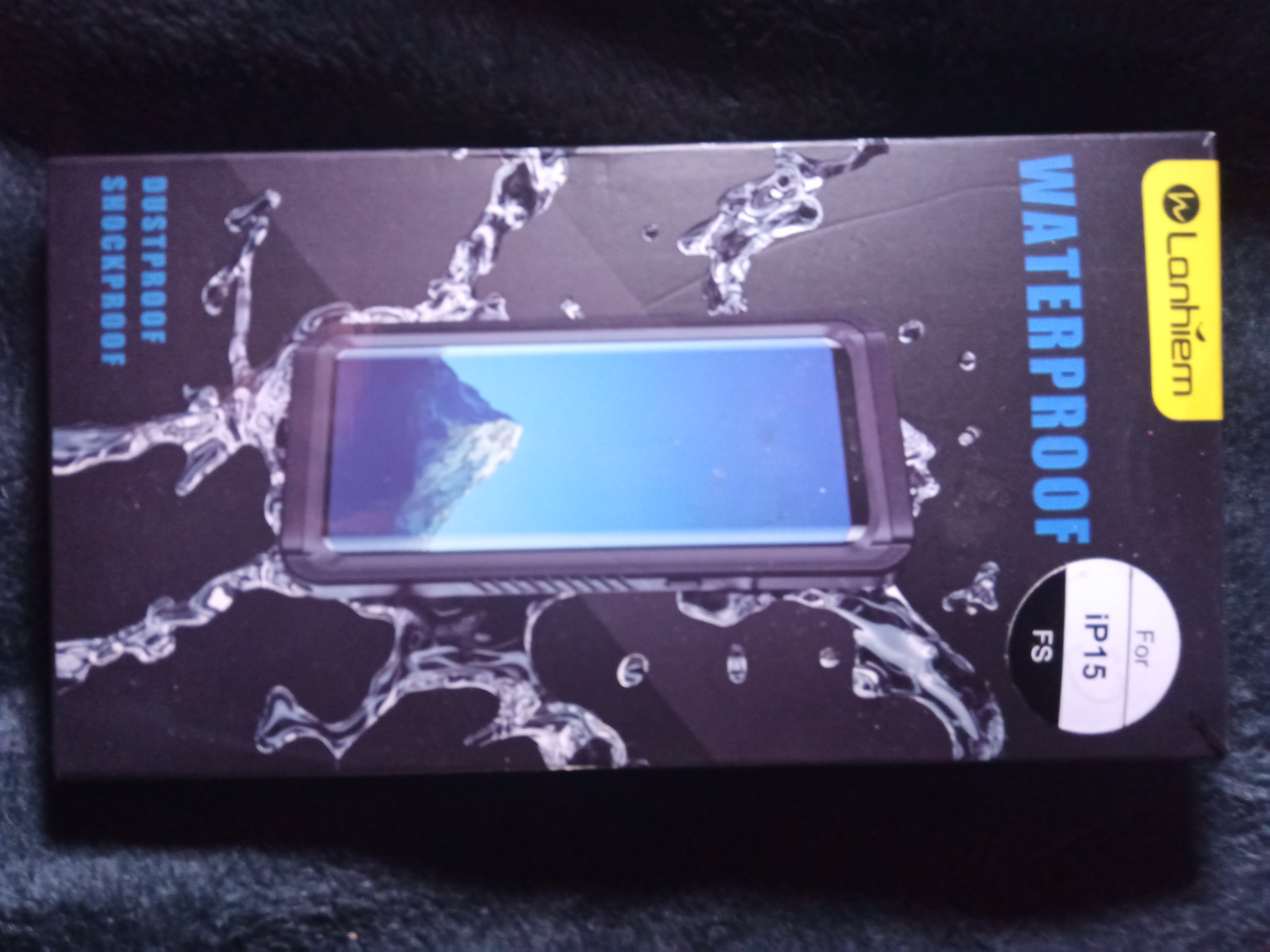 waterproof iPhone 15 case - photo 2