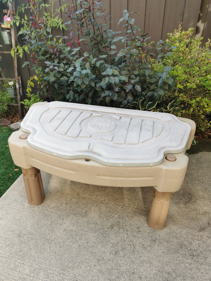 Water/Sand Table
