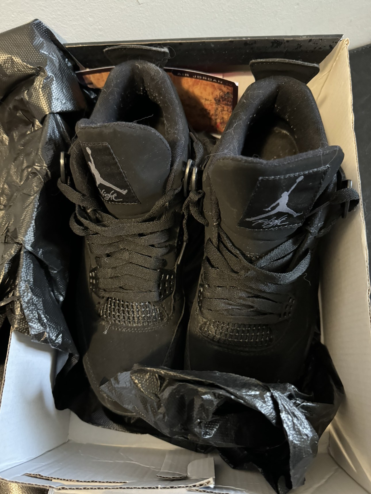 Men’s Air Jordan black cats worn - photo 2