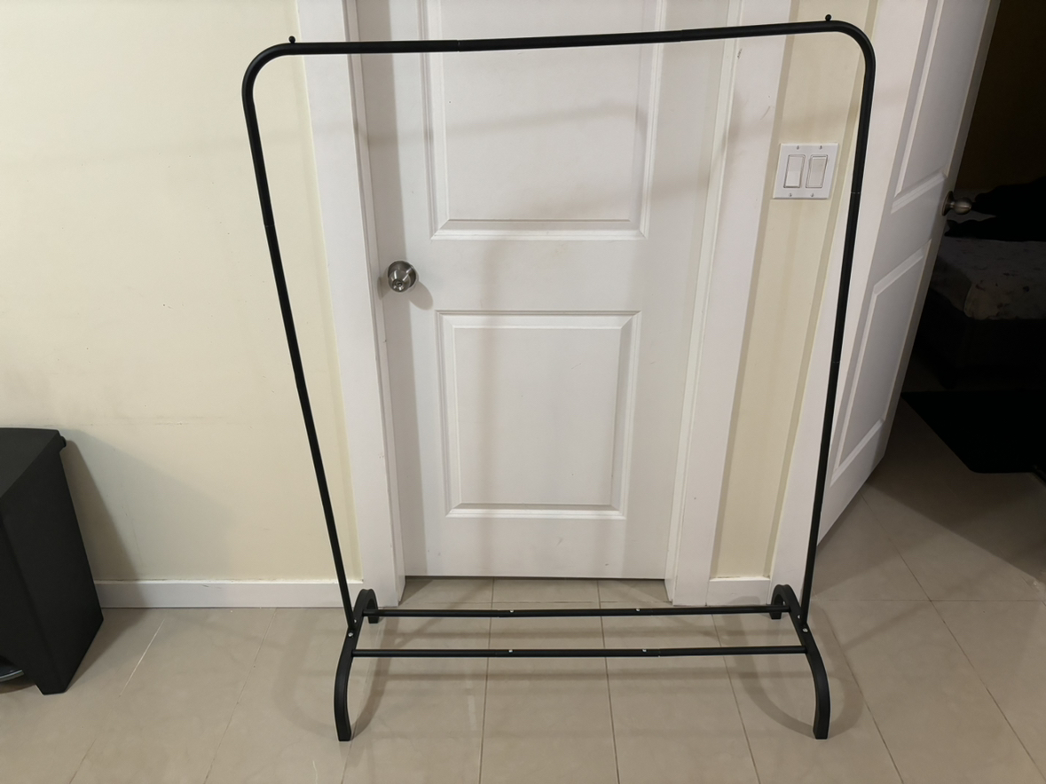 Clothes hanger