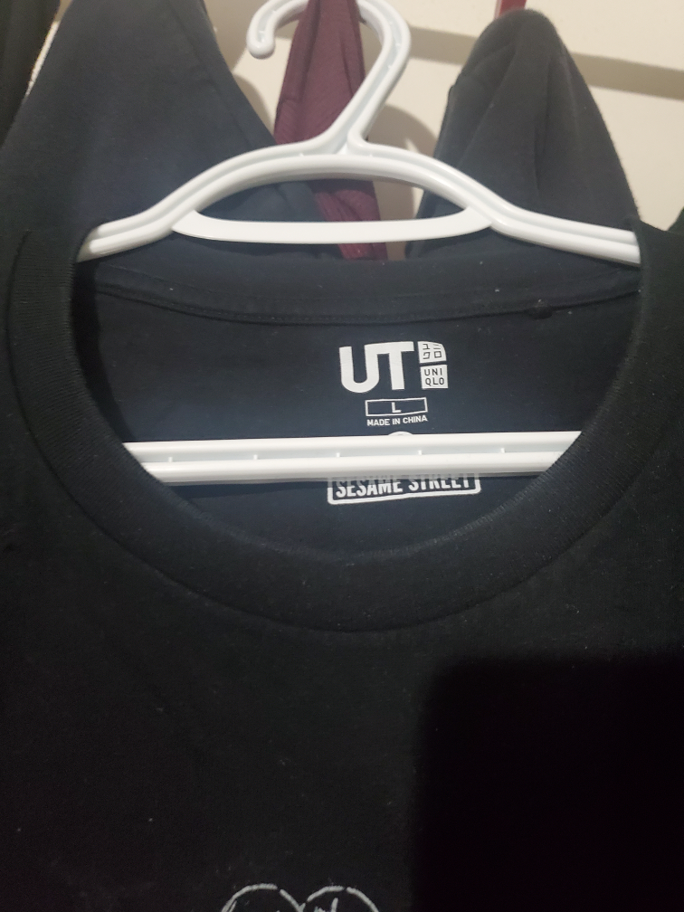 kaws shirt image indicator(3)