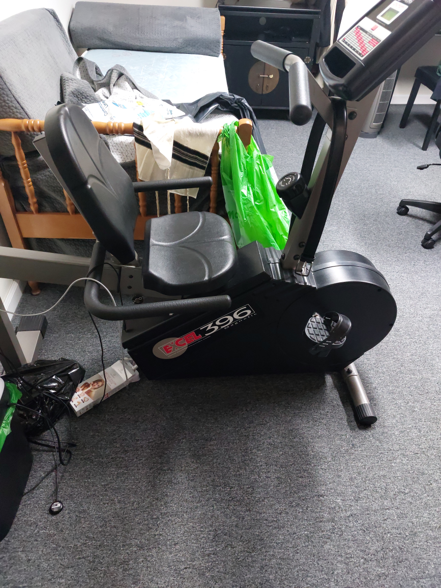 stationary bike - photo 2