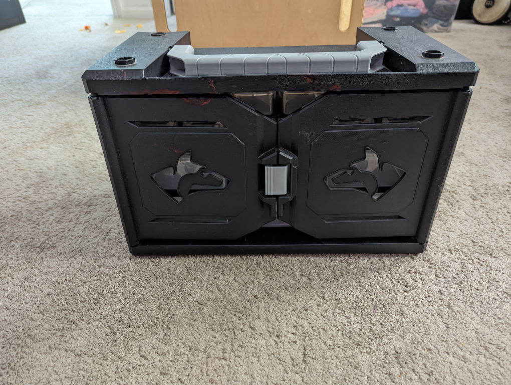 Husky 18 drawer spareparts tool box.