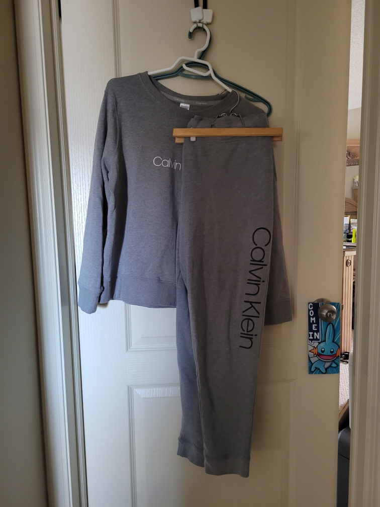 Women's Calvin Klein Pajama Loungewear Set Large