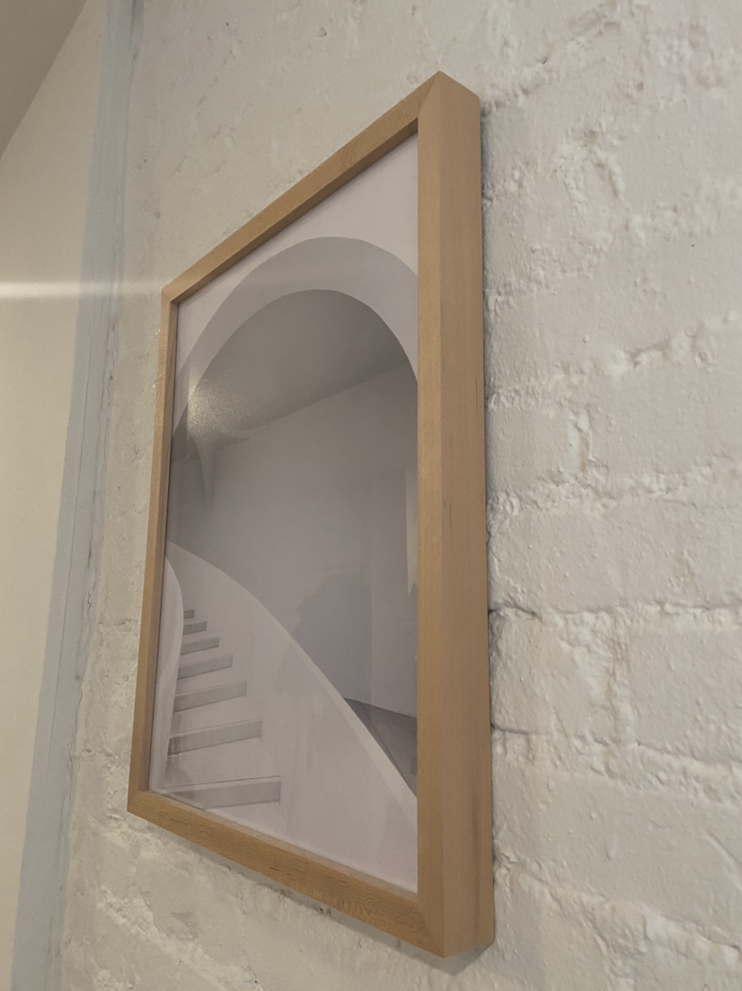 Decorative photo with light wood frame - photo 3