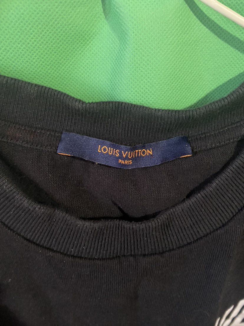 LV 2EME ETAGE Tshirt size Large image indicator(4)