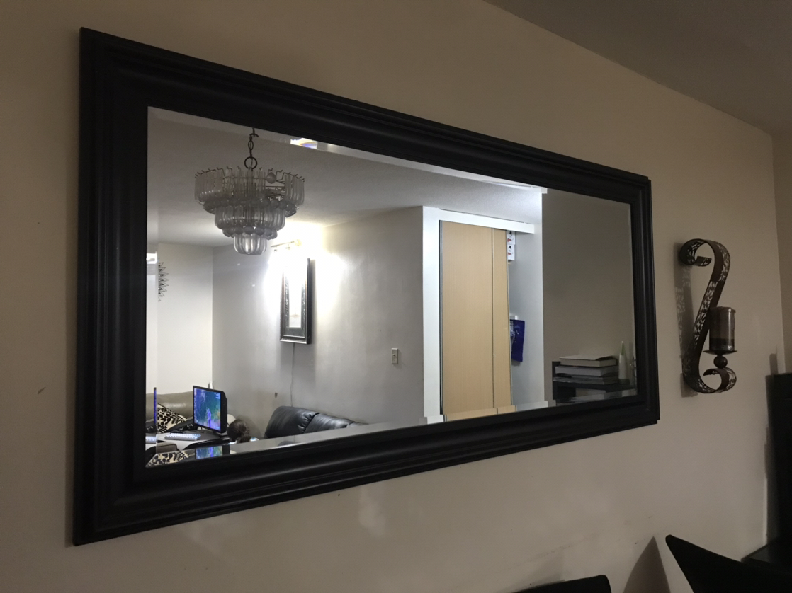 Wall mirror