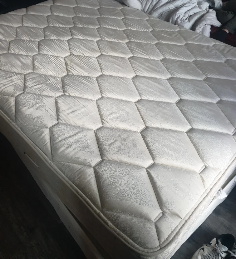 Queen Mattress-See Description - photo 2