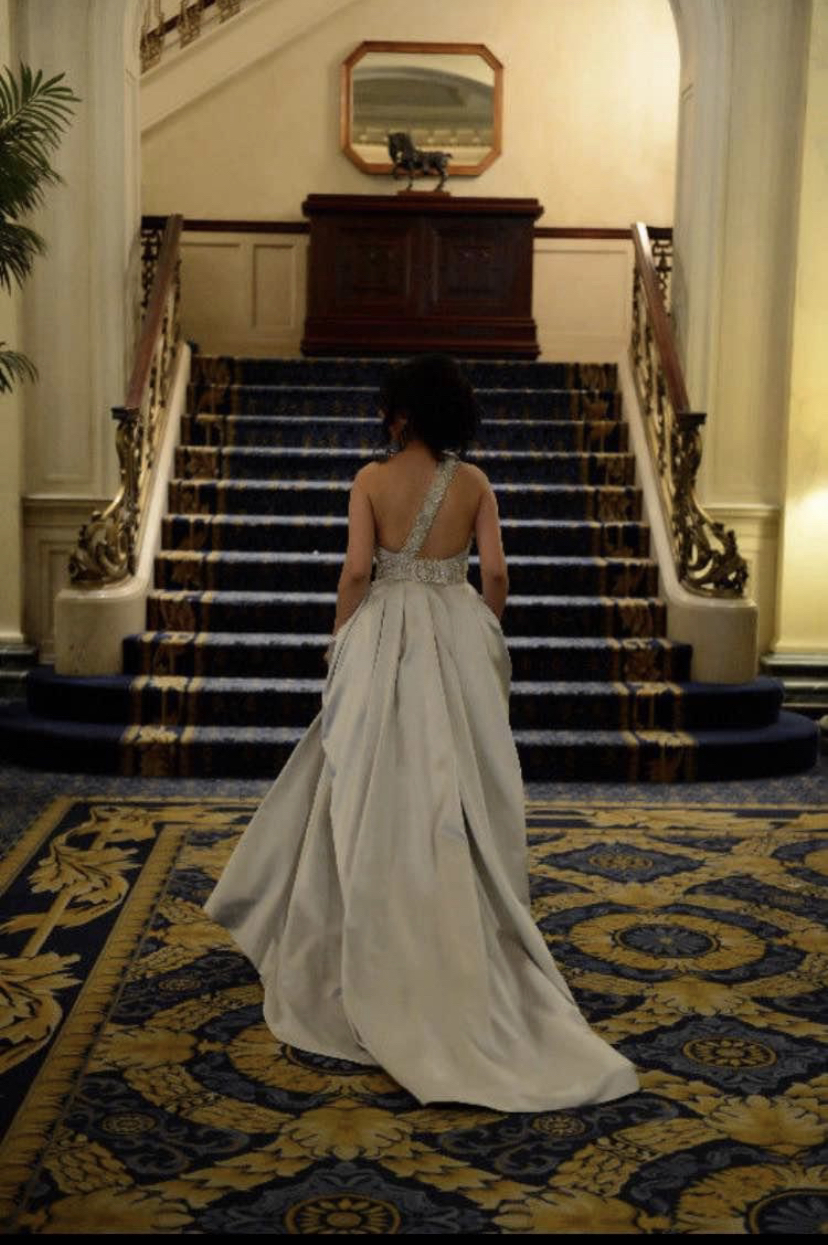Gorgeous long train dress purchased from ethos for $1500 - photo 2