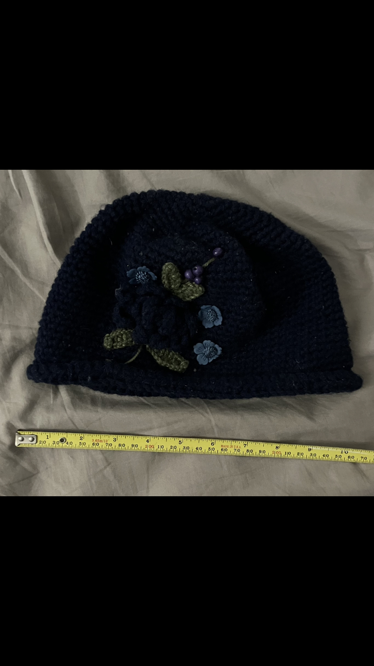 Small navy blue flower hat #freecycle thumbnail
