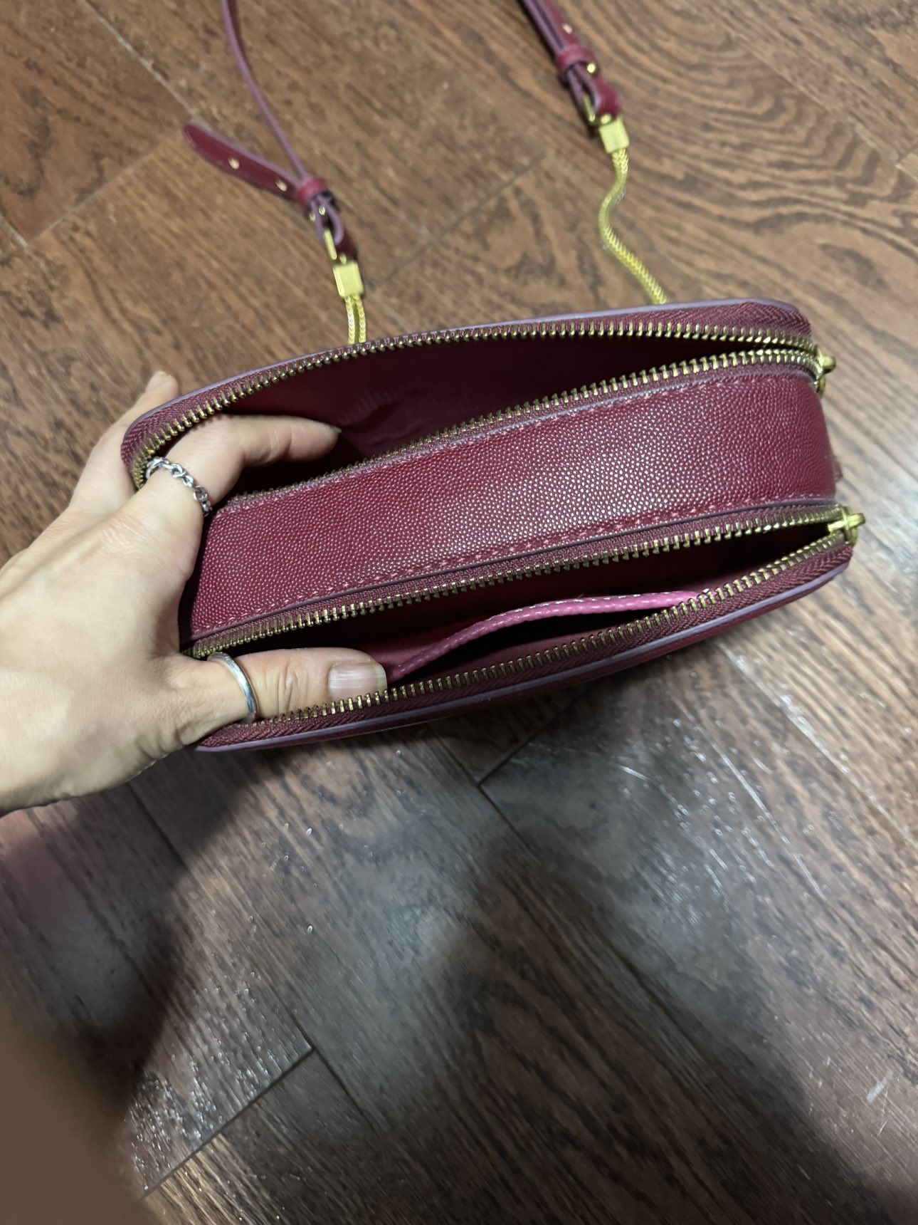 [NEVER USED] Burgundy crossbody bag image indicator(5)