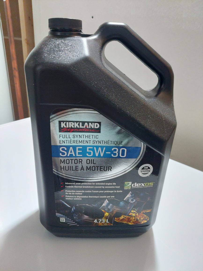 5W-30 Kirkland high synthetic motor oil