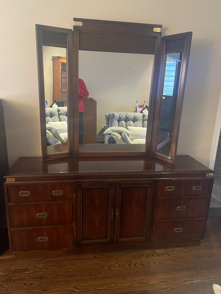 Dresser and Mirror - photo 2