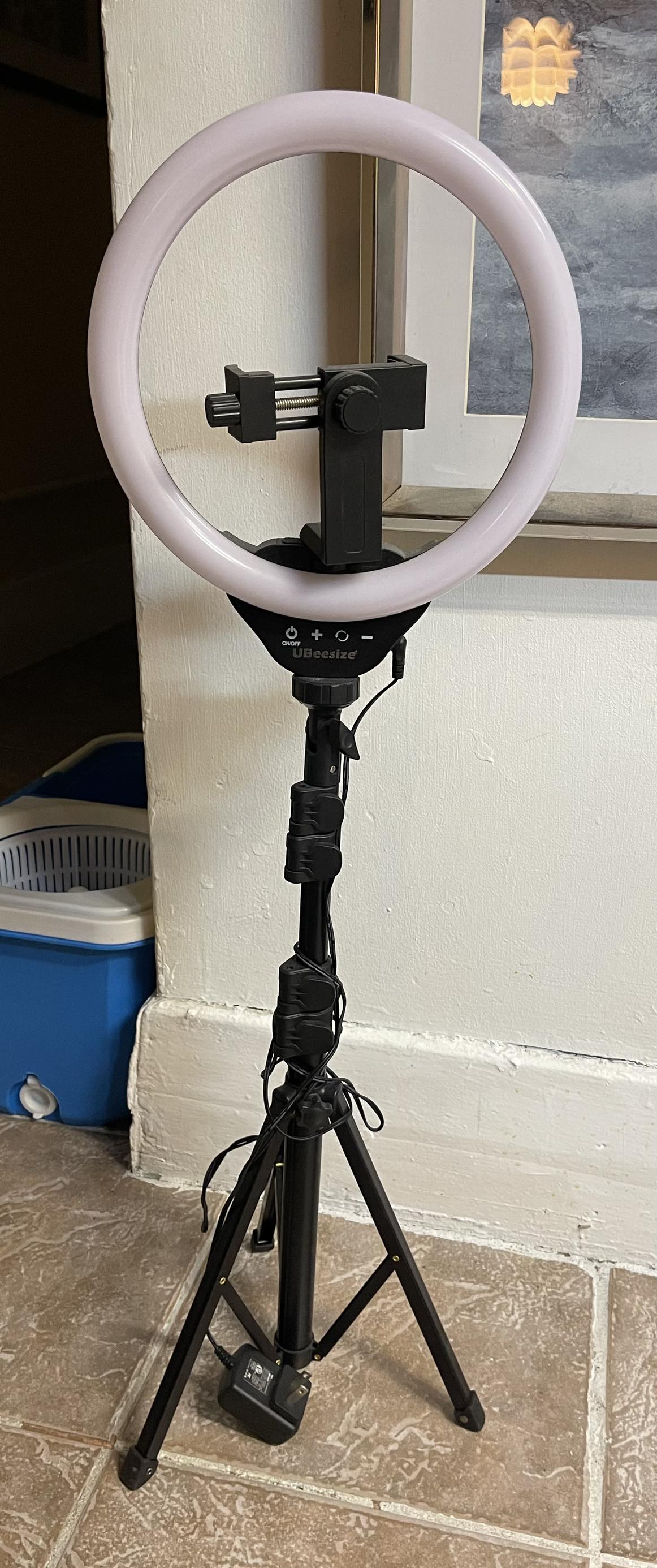 Ring Light w/ Phone Holder & Remote thumbnail