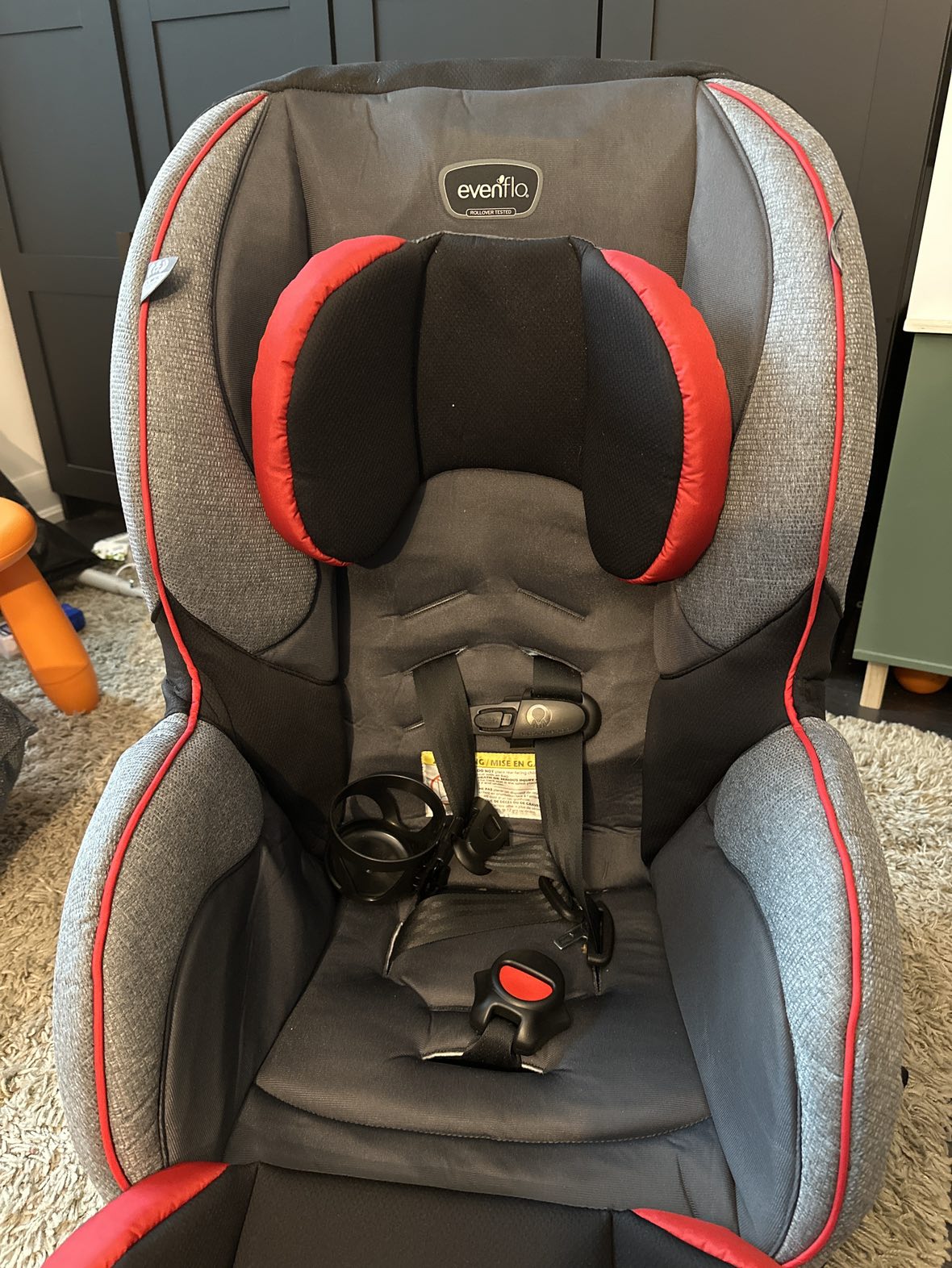 Car seat - is brand new without the box - photo 2