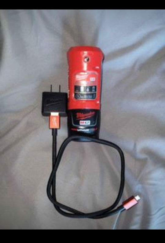 M12 Heated Jacket / M12 Battery + Milwaukee USB charger - photo 3