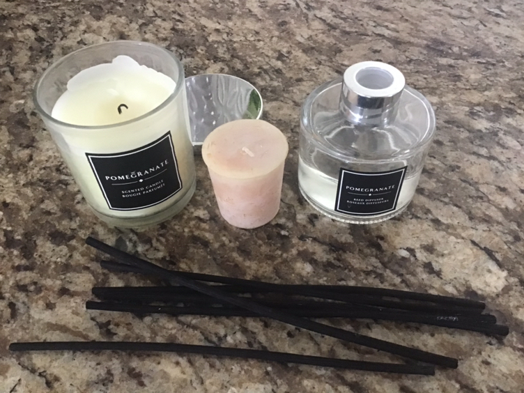 Pomegranate scent diffuser sticks & 2 candles thumbnail