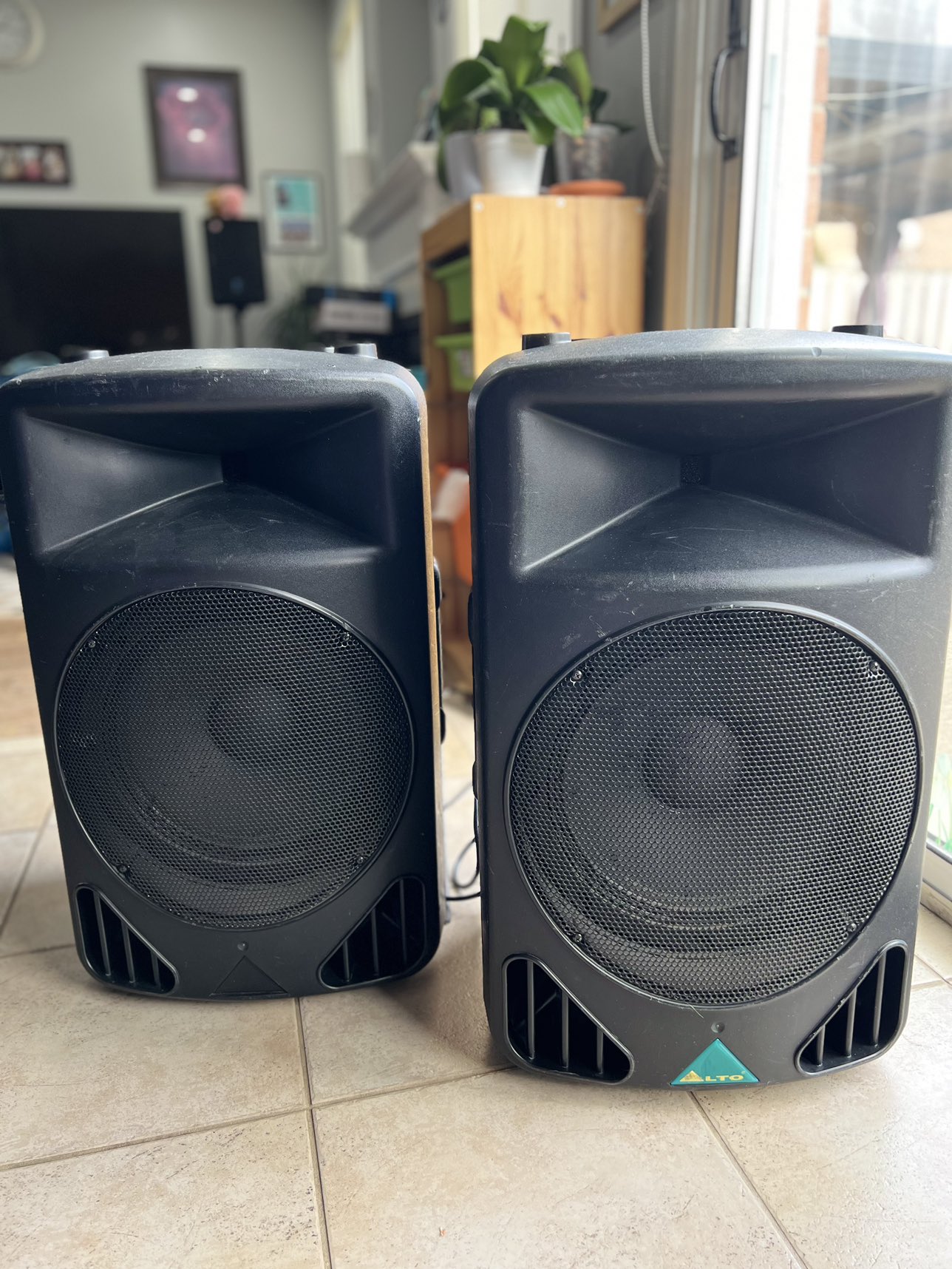 yorkville speaker power - photo 3