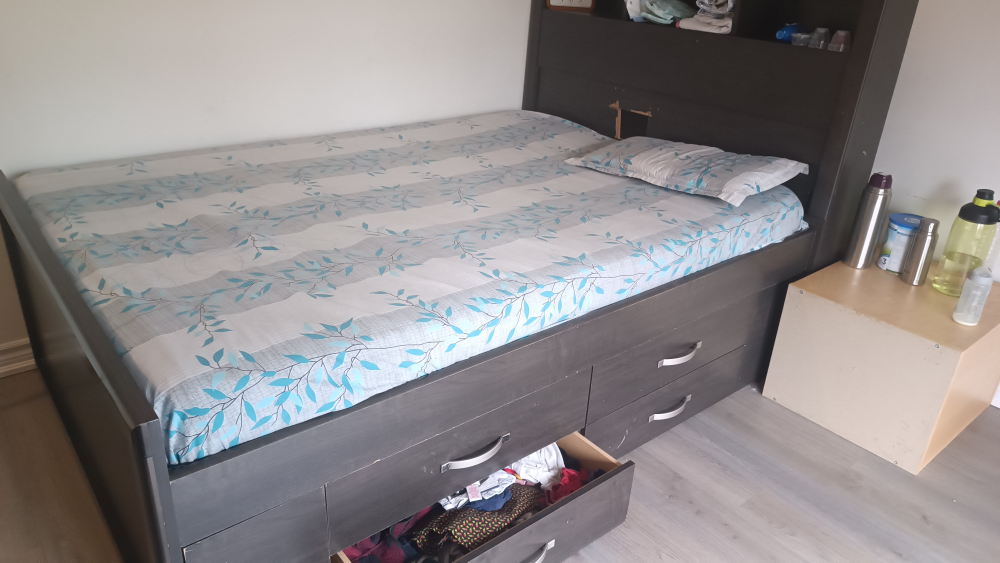 bed with mattress - photo 2
