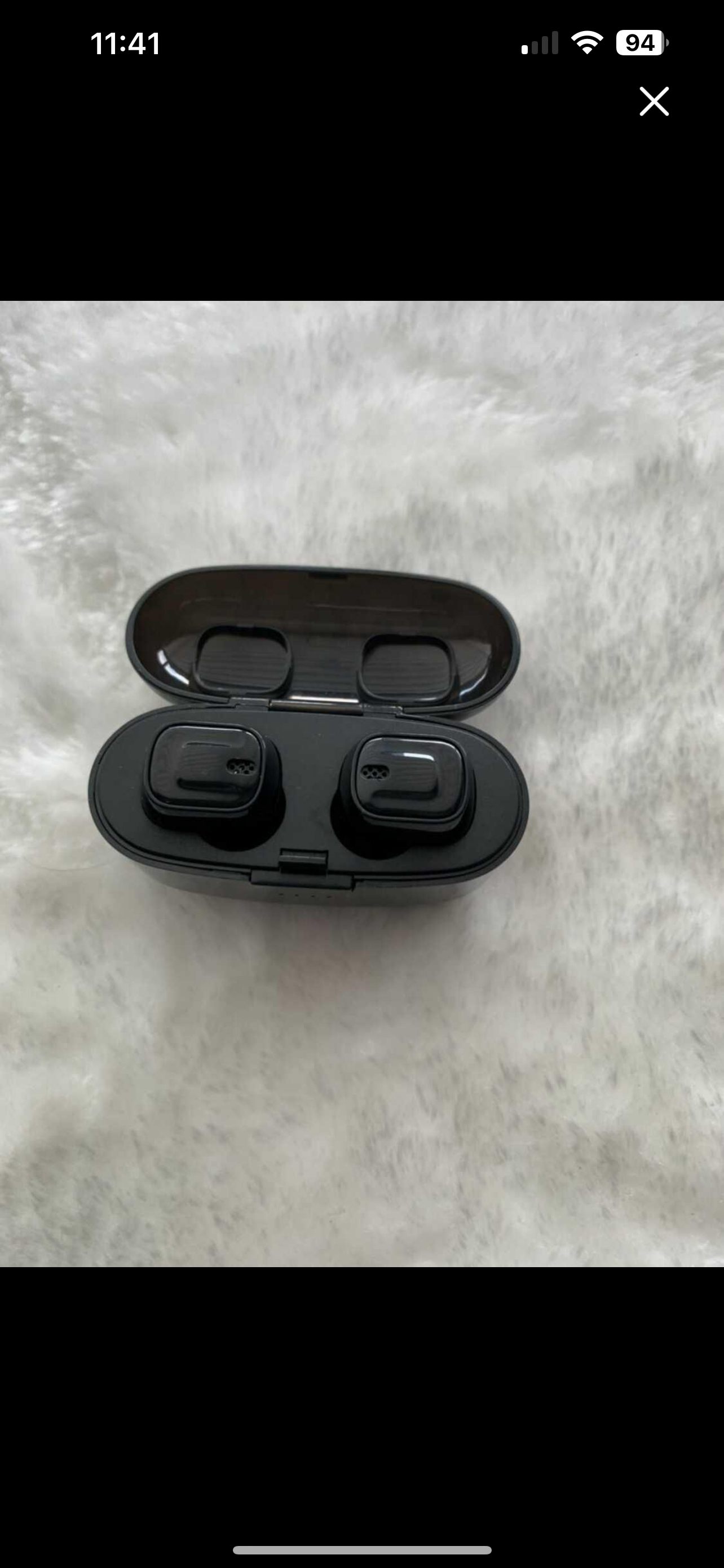 Blue hive wireless earphones #freecycle thumbnail