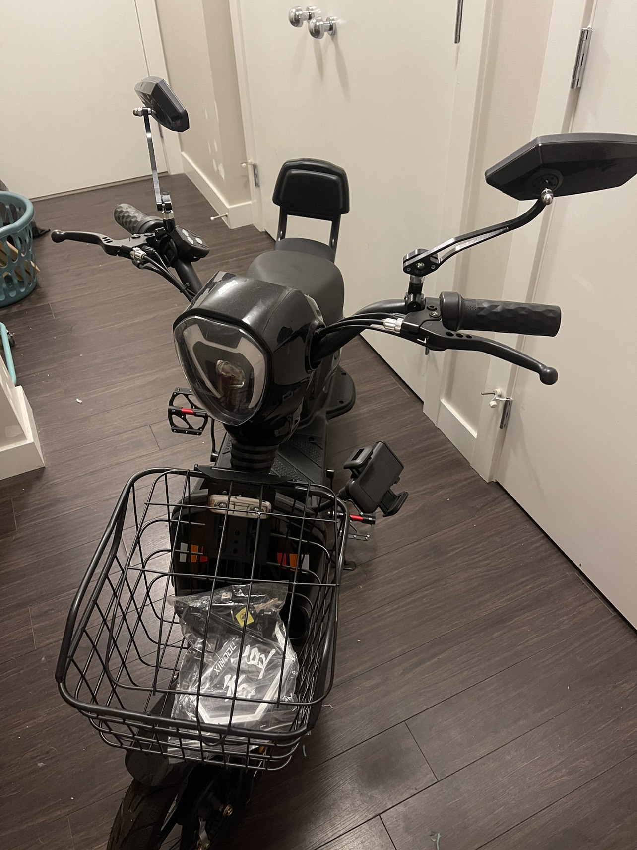 Electric scooter - photo 2