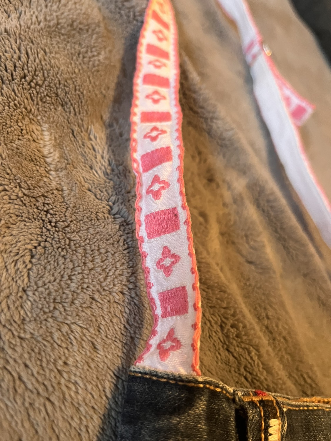 Jeans crossbody bag image indicator(7)