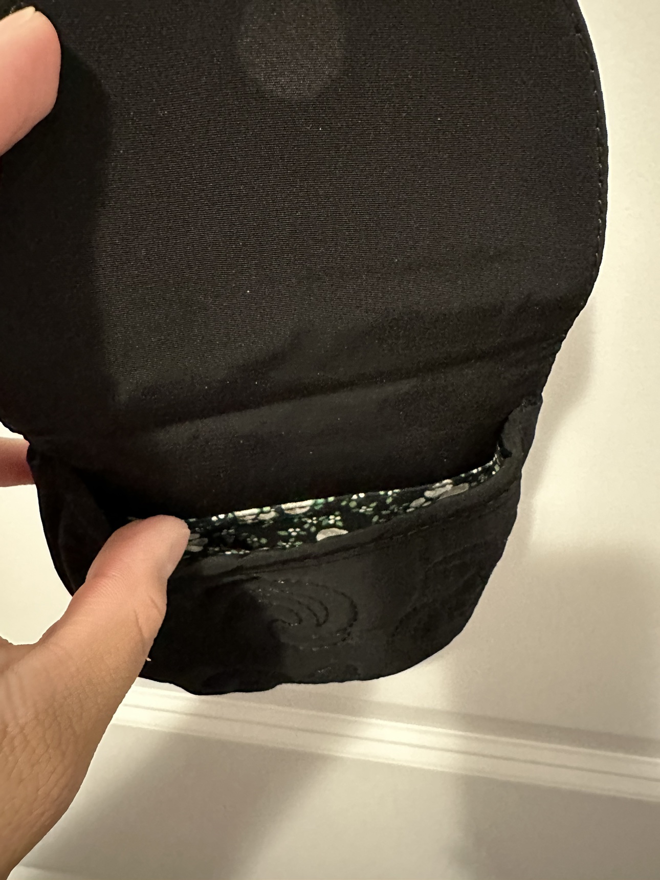 Vera Bradley Black mini purse image indicator(5)