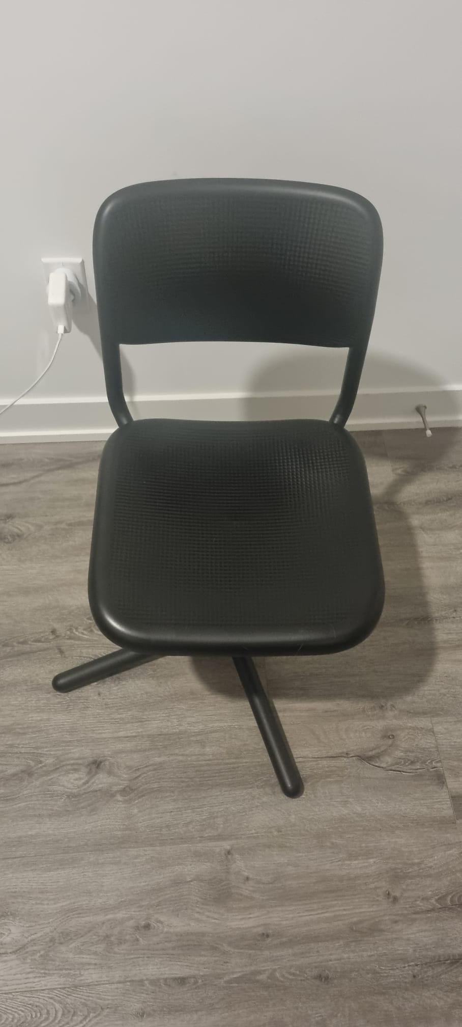 Desk and chair ikea - photo 3