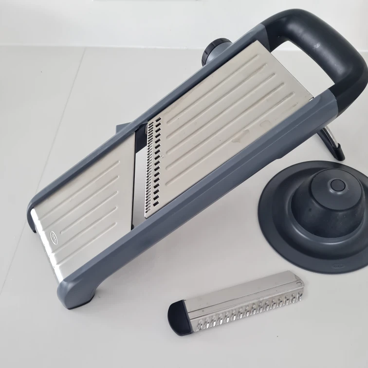 OXO Mandoline Slicer + Finger guard thumbnail