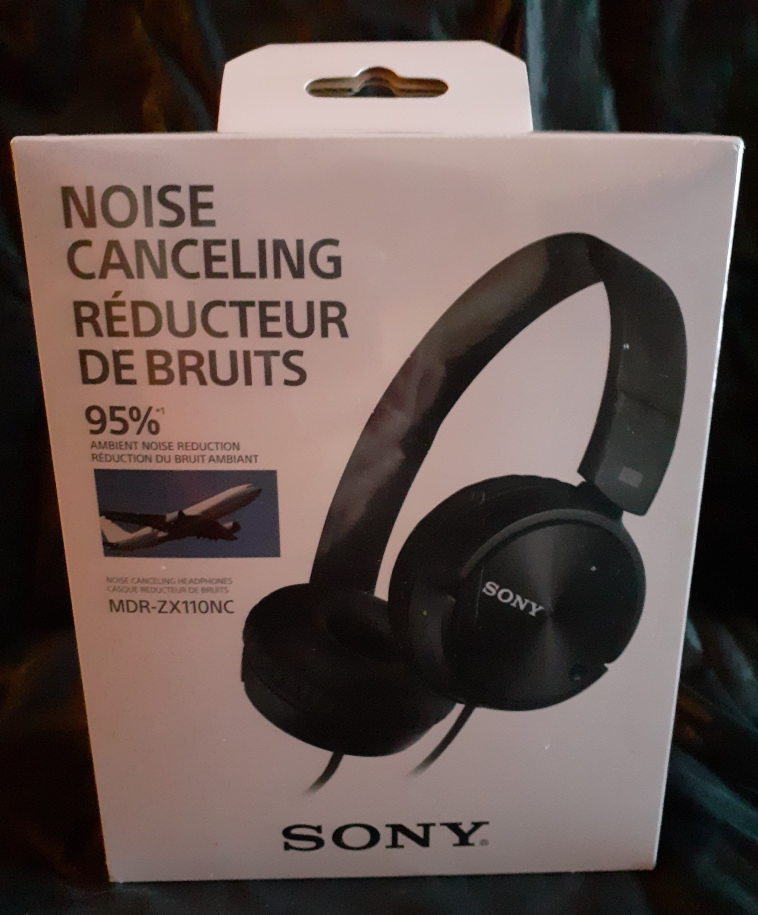 New Sony Noise Canceling Headphone thumbnail