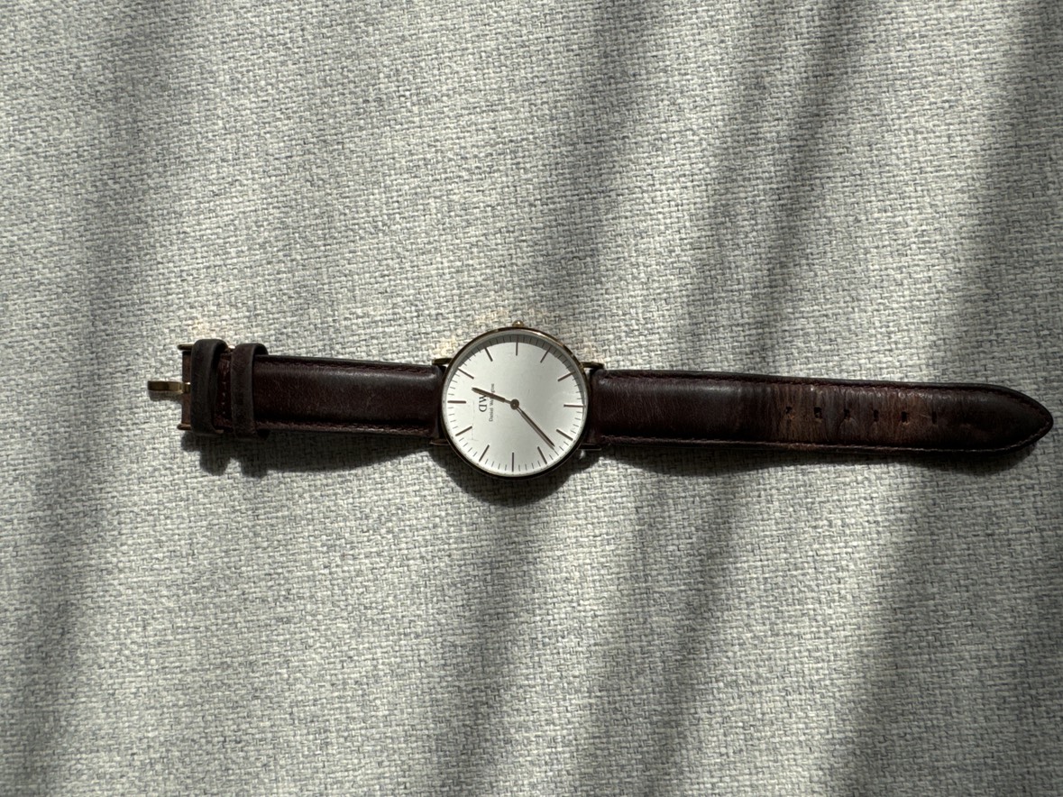 Daniel Wellington Classic B36R7 thumbnail