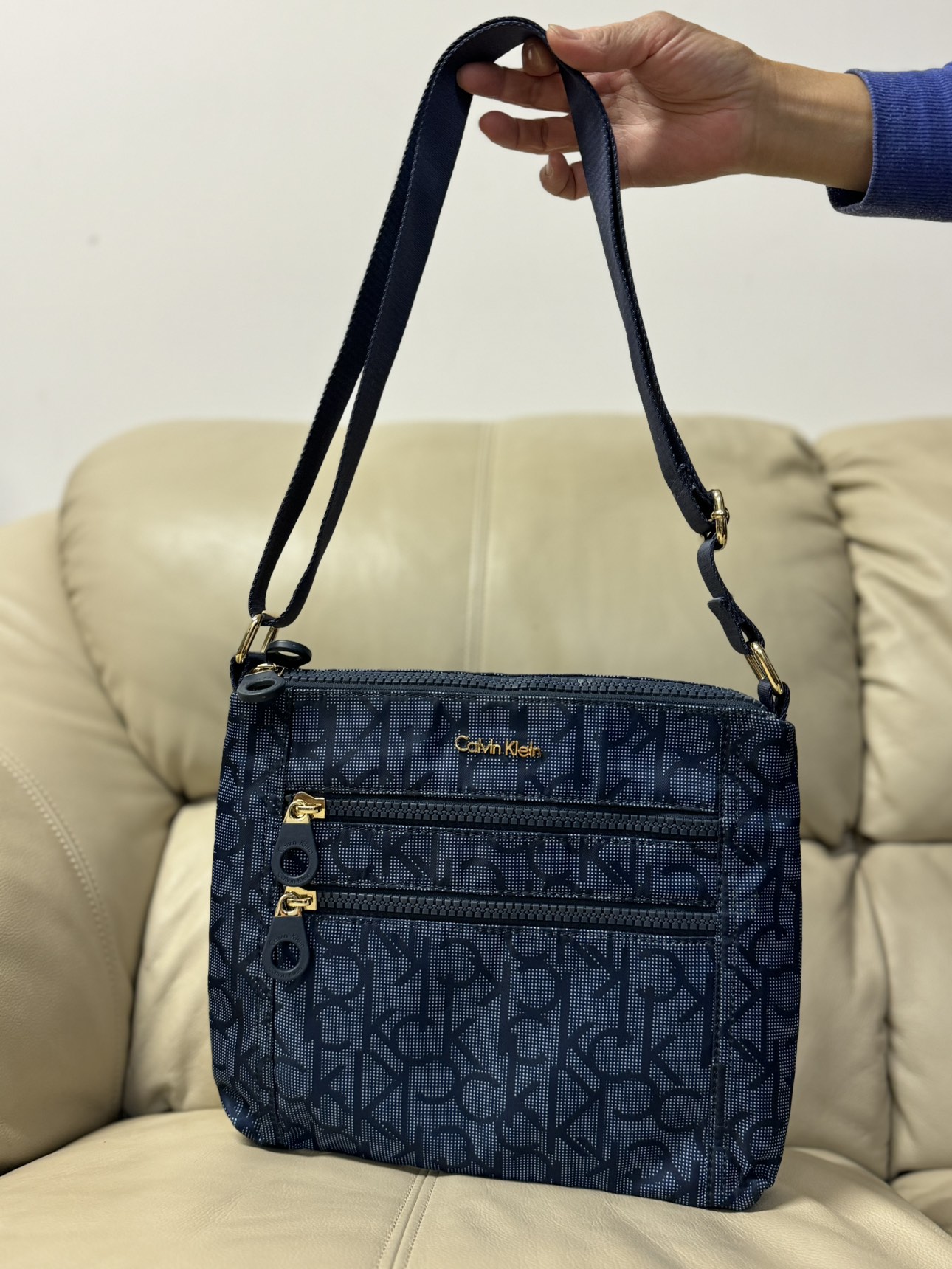 Calvin Klein Crossbody Bag thumbnail