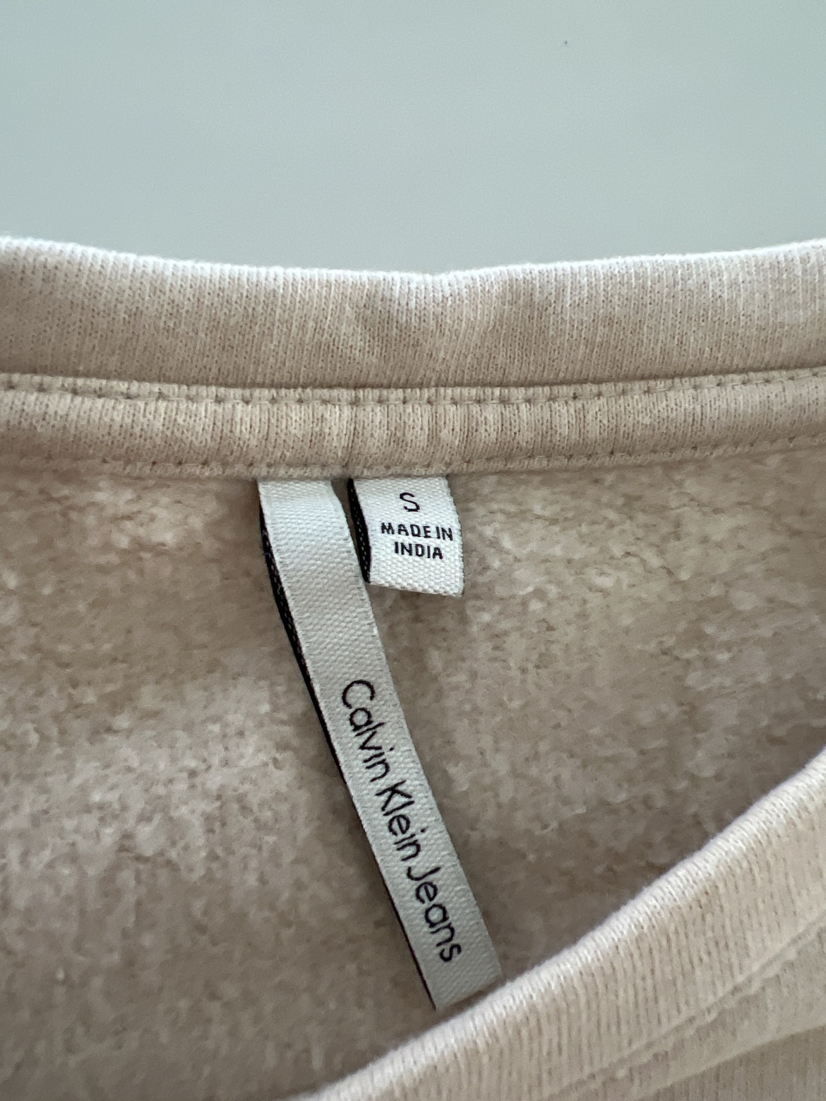 Calvin Klein sweater image indicator(2)