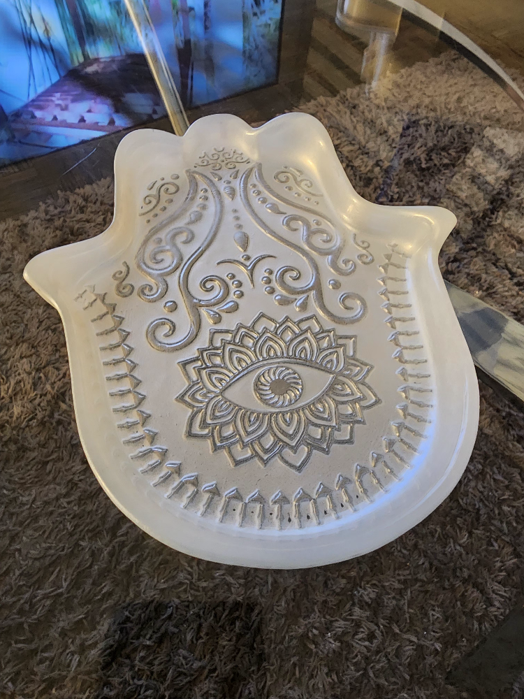 Table or jewerly decor - photo 2