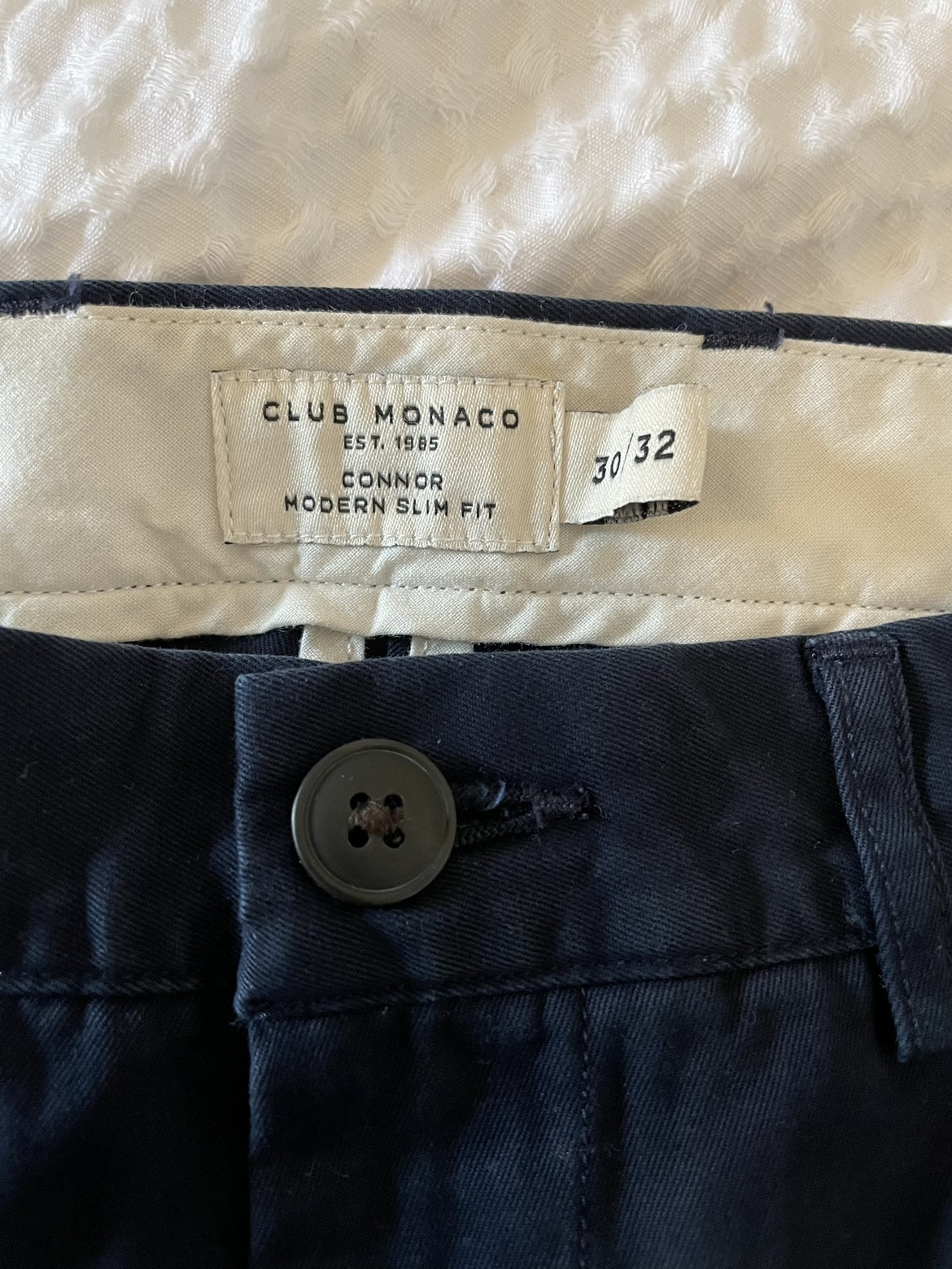 Club Monaco Men’s Conner Chino Pants NAVY image indicator(3)